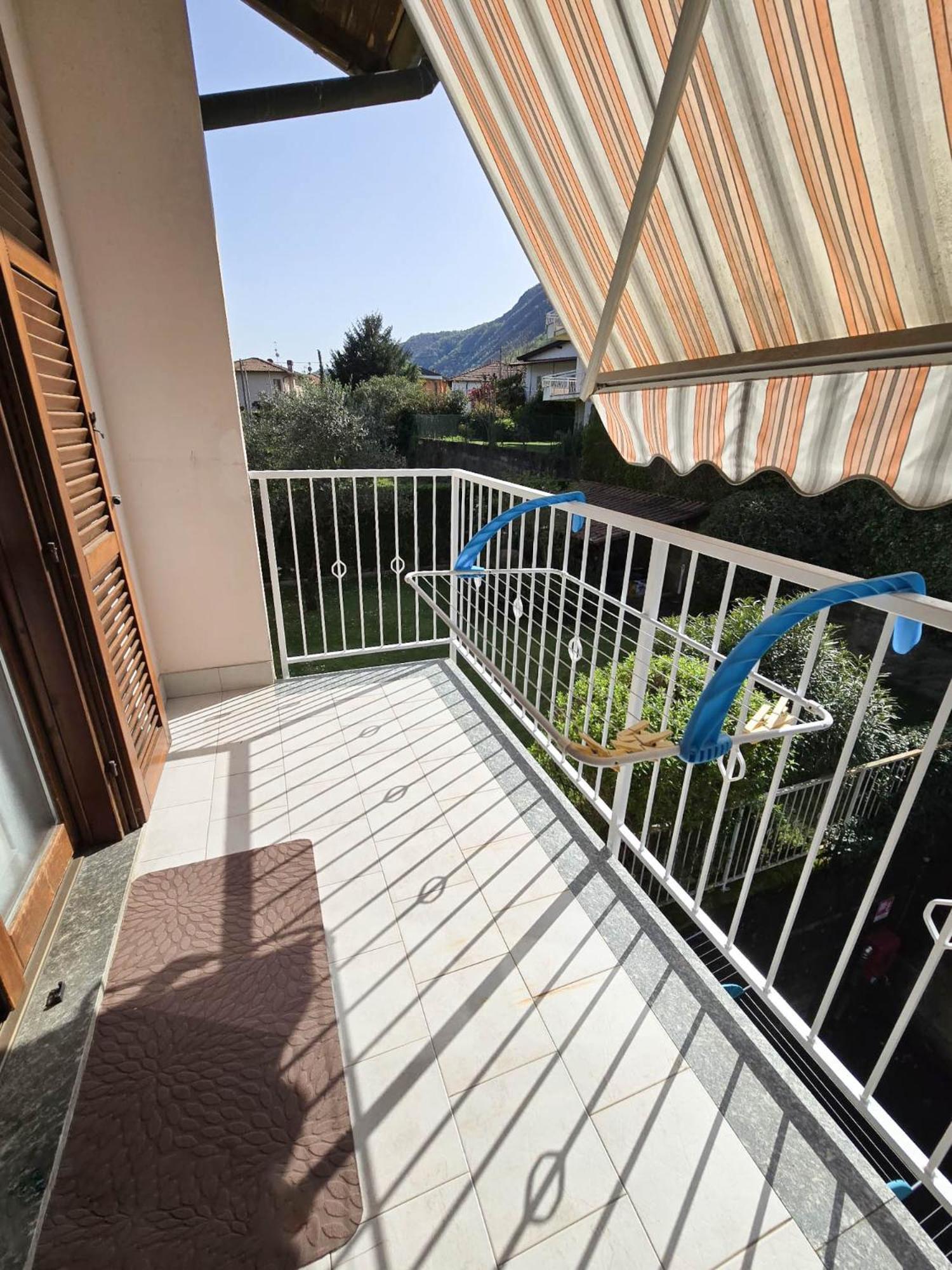Zara House - Lake And Pet Friendly Brusimpiano Екстер'єр фото