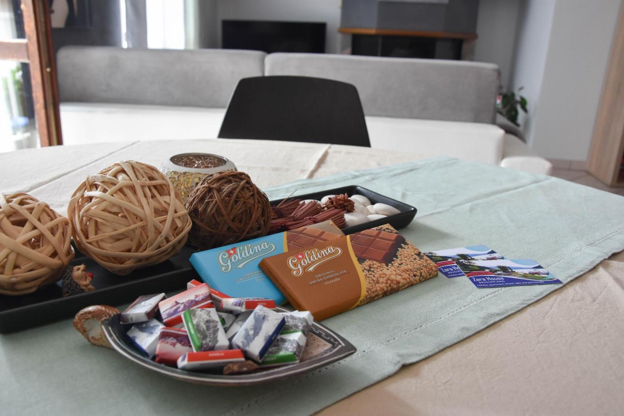 Zara House - Lake And Pet Friendly Brusimpiano Екстер'єр фото